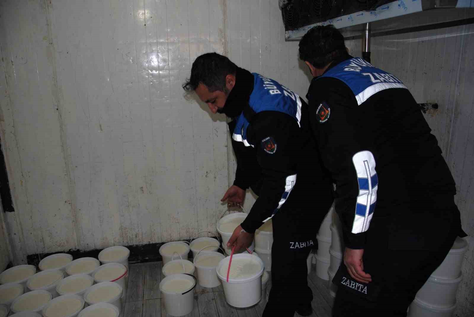 Zabıtadan yoğurt baskını
