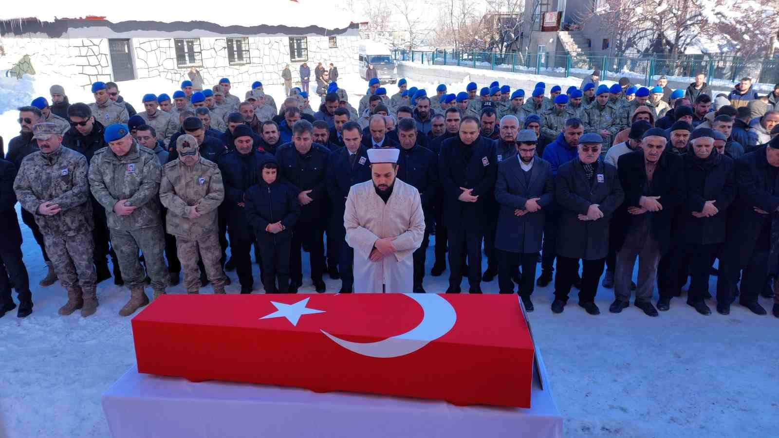 Görevi başında vefat eden korucu son yolculuğuna uğurlandı
