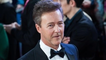 ABD'li ünlü oyuncu Edward Norton'un soyunun yerlilere dayandığı ortaya çıktı