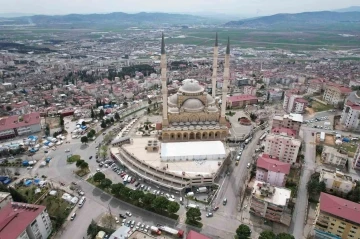 Abdülhamid Han Camii’nde teravih namazları çadırda kılınacak
