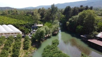 Adana, bayram tatilinde doğa tutkunlarının akınına uğradı
