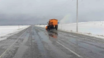 Adilcevaz’da iki mevsim bir arada
