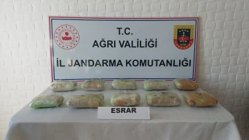 Ağrı’da 10 kilo uyuşturucu ele geçirildi
