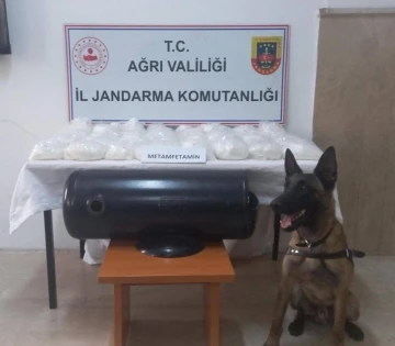 Ağrı’da 32 kilo metanfetamin ele geçildi
