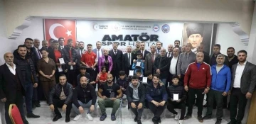 Ağrı’da Amatör Sporun Enleri Ödül Töreni Gerçekleştirildi
