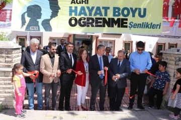 Ağrı’da &quot;Hayat Boyu Öğrenme Şenliği” düzenlendi
