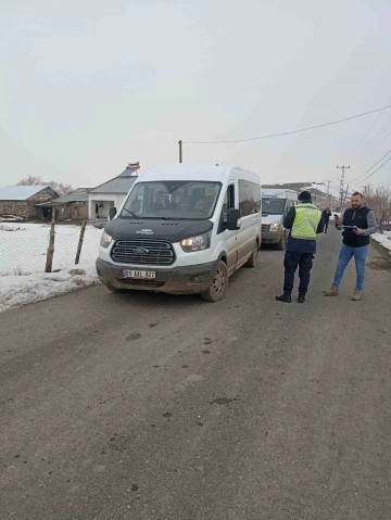 Ağrı’da taşımalı eğitim servis araçları denetlendi
