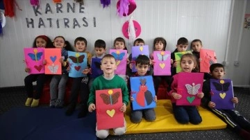 Ahıska Türkü öğrenciler, Türkiye'de ilk karnelerini aldı