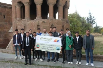 Ahlat’ta “Zafer Meşalesinin Yakıldığı Topraklardan Kubbet-Ül İslam Beldesine” projesi
