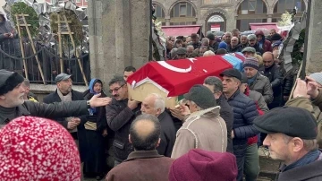 Ahmet Suat Özyazıcı son yolculuğuna uğurlandı
