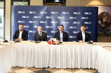 AK Parti İBB Başkan Adayı Kurum: &quot;İhracatın, istihdamın artması şehir adına da önemli&quot;
