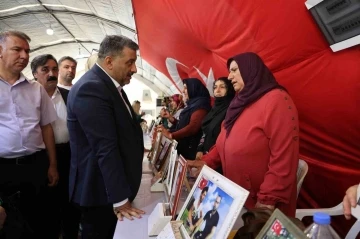 AK Parti İl Başkanı Ocak’tan Diyarbakır annelerine ziyaret
