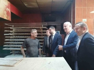 AK Parti Milletvekili adayı Yahya Çelik Sultanbeyli esnafını ziyaret etti
