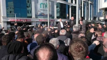 AK Parti Tekkeköy İlçe Teşkilatı ve muhtarlardan ’aday’ protestosu
