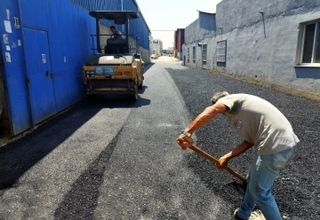 Akdeniz’de yol açma ve yenileme çalışmaları sürüyor
