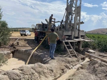 Akhisarlı çiftçilere yeni sondaj kuyusu
