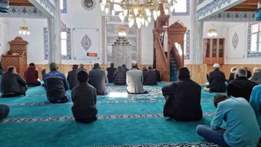 Akkoyunlu Kutlubey Camii onarılarak ibadete açıldı
