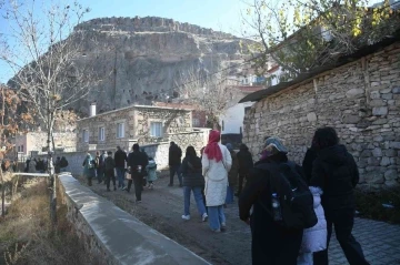 Aksaray Belediyesinden &quot;Şehrimi tanıtıyorum&quot; gezisi
