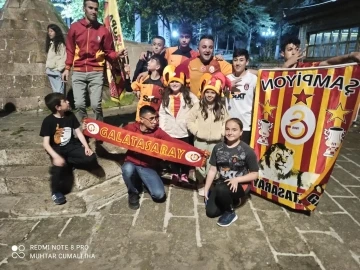 Aksaray’da Galatasaray’ın Fenerbahçe galibiyeti coşkusu
