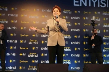 Akşener’den Özgür Özel’e sert tepki: &quot;Türk siyasetinde bu şekilde bir cıvıklık, bir ayıp asla olmamıştır&quot;
