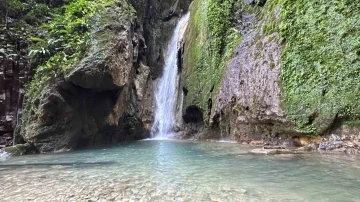 Aktaş Şelalesi güzelliği ile hayran bırakıyor
