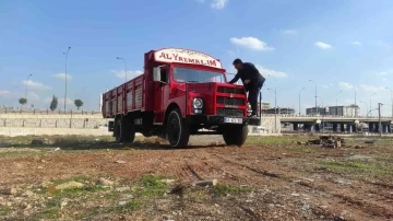 “Al Yazmalım” kamyonu Şanlıurfa’da ilgi odağı oldu
