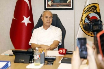 Alanya Belediye Başkanı Özçelik: &quot;Biz yıkmaya değil, var olanı daha iyi yapmaya geldik”
