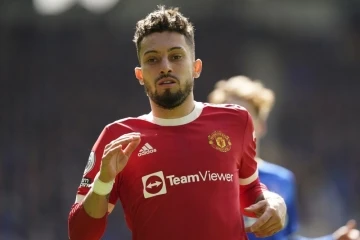 Alex Telles, Al-Nassr’a imzayı attı
