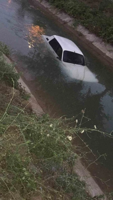 Alkollü sürücü kanala uçtu
