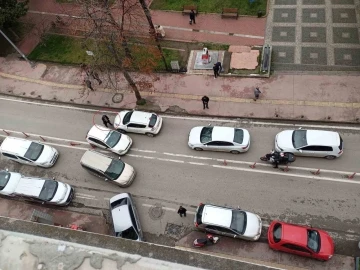 Alkollü vatandaş pırasa sapıyla trafiğe yön verdi
