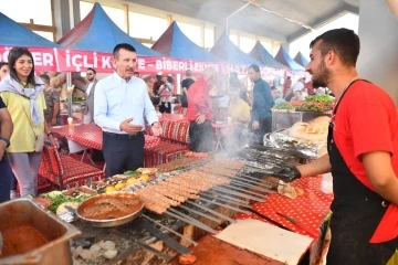 Altındağ Belediyesi’nden depremzede esnafa destek
