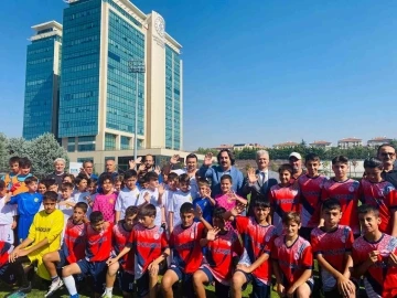 Altındağ’da 30 Ağustos zafer kupası futbol gençlik  şöleni düzenlendi
