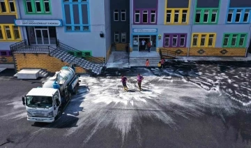 Altınordu’da okullar eğitim-öğretim yılı öncesi temizleniyor
