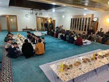 Alvarlı Efe Hazretleri Vakfı’ndan iftar bereketi
