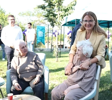 “Alzheimer hastalığı toplumsal bir sorun”