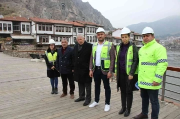 Amasya Belediyesi tarihi Hatuniye Mahallesi’nde sokak sağlıklaştırma projesi başlattı
