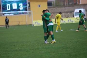 Amedspor, 4-1’lik galibiyetle play-0ff’a kalmayı garantiledi
