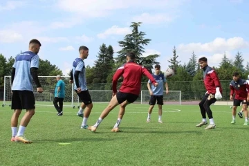 Anadolu Üniversitesi Spor Kulübü, Silifke Belediyespor maçına hazırlanıyor
