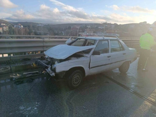 Ankara’da iki ayrı trafik kazasında 4 kişi yaralandı
