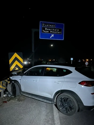 Ankara’da kaza yapan aracın sürücüsü bulunamadı
