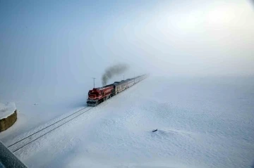 Ankara-Tatvan turistik treni seferlere başlıyor
