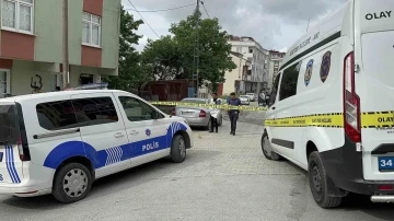 Annesiyle kavga ettiğini gören 19 yaşındaki genç, babasını silahla vurdu
