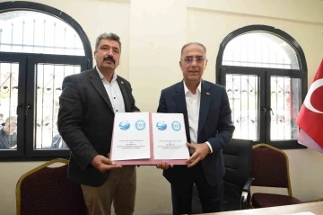 Antakya Belediyesi’nde görevli memurlara Başkan Yapar’dan müjdeli haber
