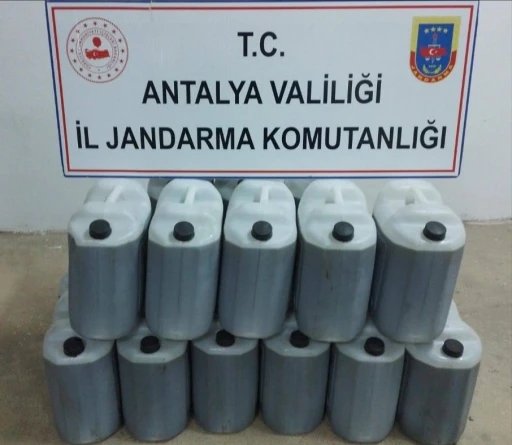 Antalya’da 6 bin litre sahte zeytinyağı ele geçirildi
