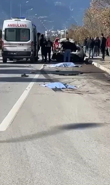 Antalya’da beton mikserinin çarptığı adam feci şekilde can verdi
