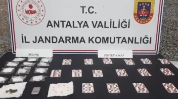 Antalya’da jandarmadan uyuşturucu operasyonu
