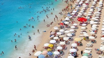 Antalya Kaş'ta bayram hareketliliği yaşanıyor