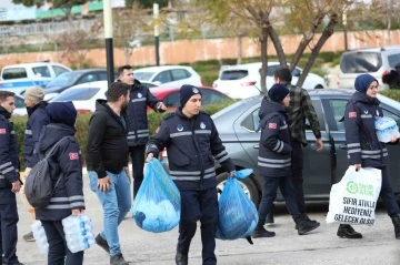 Antalyalılar depremzedeler için seferber oldu
