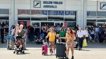 Antalya'ya hava yoluyla gelen turist sayısı 7 milyonu aştı