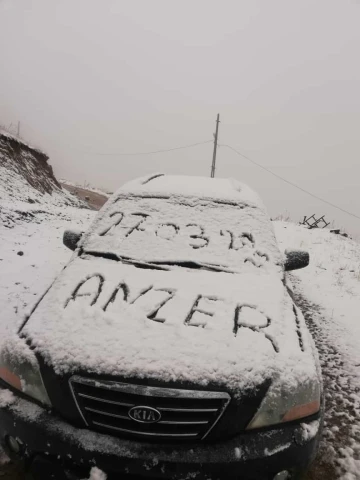 Anzer Yaylası’na bahar karı
